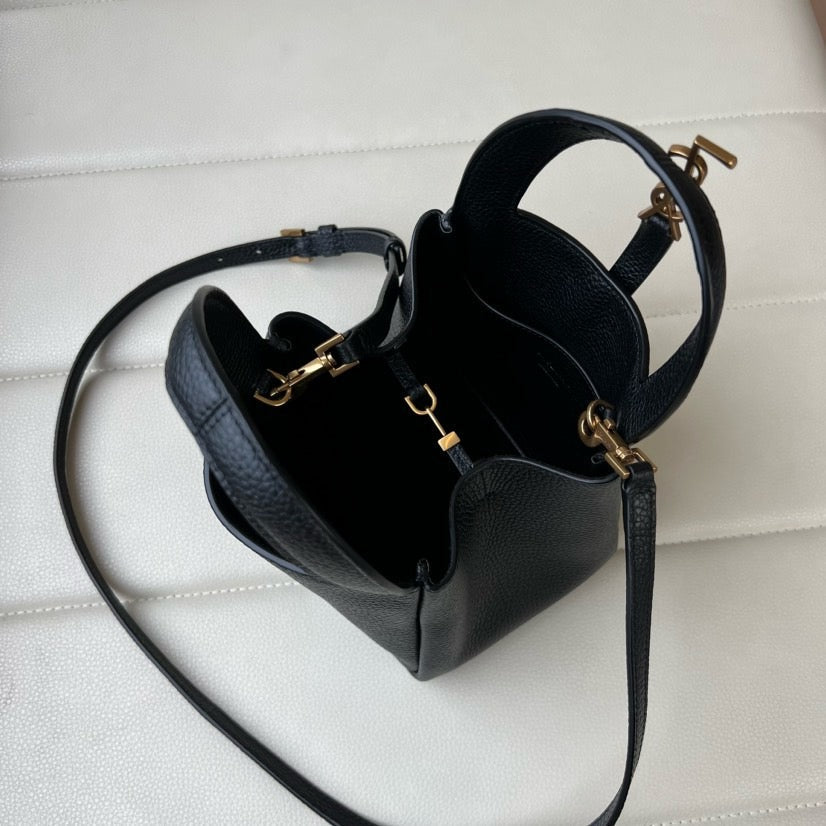 2026 LE 5 À 7 BABY BEA Black Grained Leather Tote Bag 872469AADUU1000