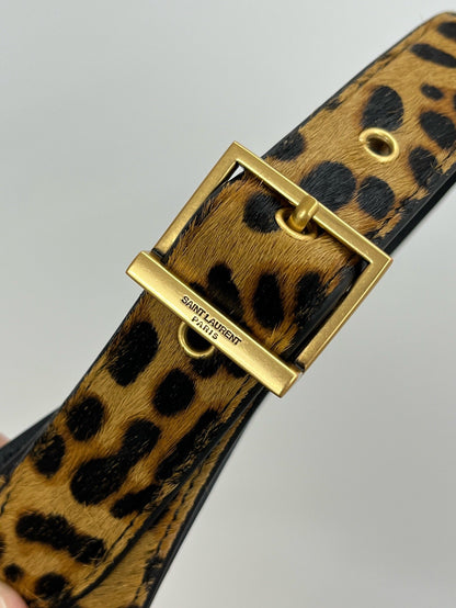 2026 LE 5 À 7 Soft Small Leopard-Print Horsehair Shoulder Bag 713938AAD0J2790