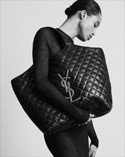 2026 ICARE Black Quilted Lambskin Extra-Large Tote Bag 698651AAANG1000